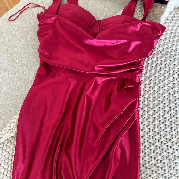 Satin red holiday dress worn once size S - Picture 2 of 3